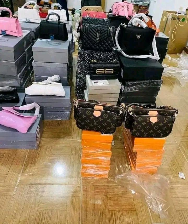 Louis Vuitton Bag Pallet